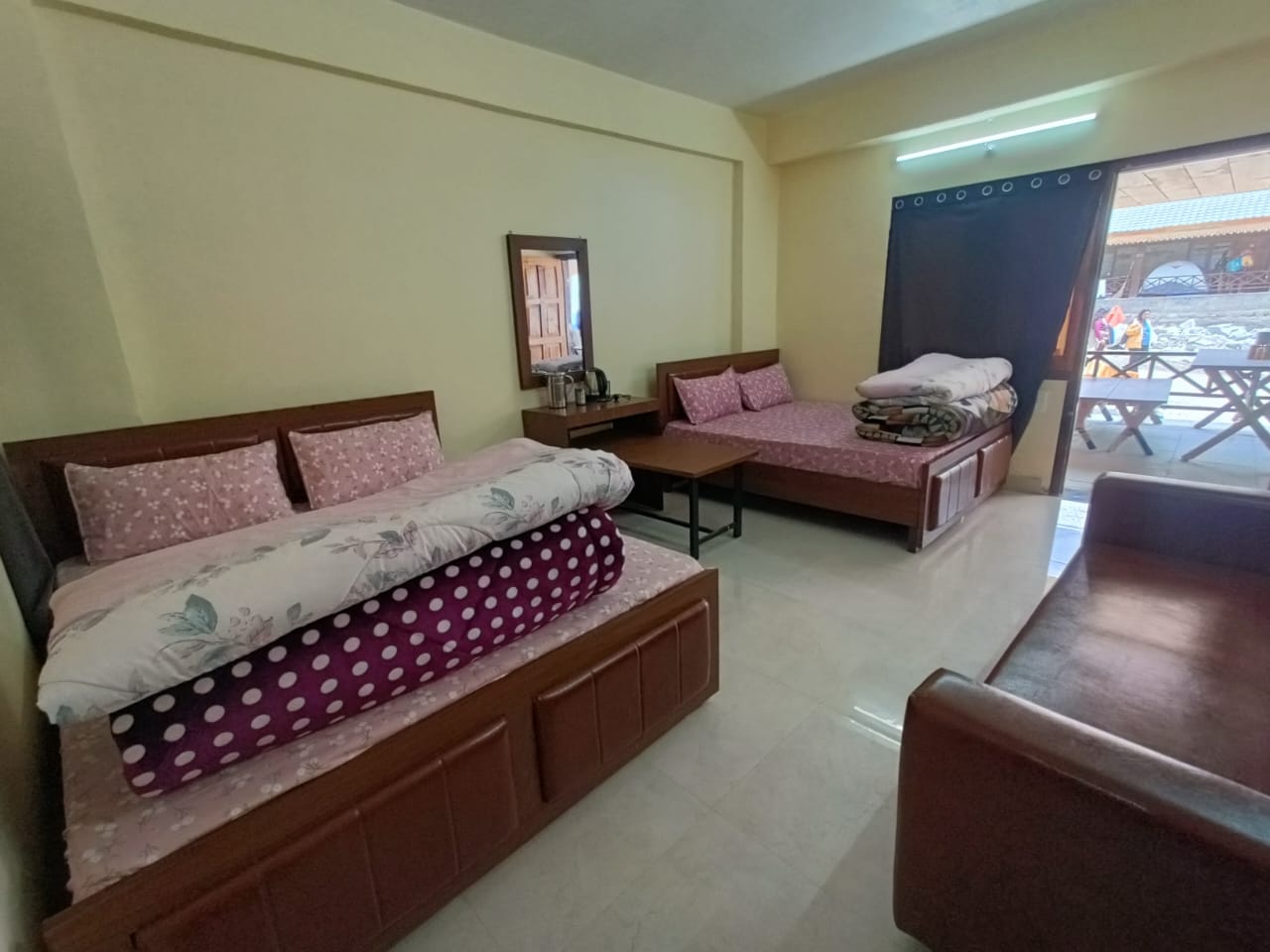 Deluxe room in Kedarnath near Kedarnath Temple